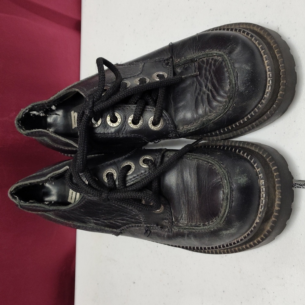 Bongo platform shoes